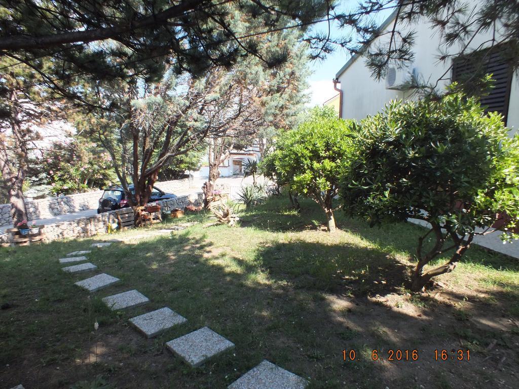Apartments Amore Baška Exteriör bild