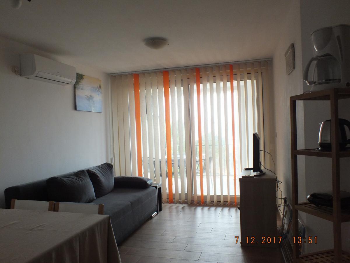 Apartments Amore Baška Exteriör bild